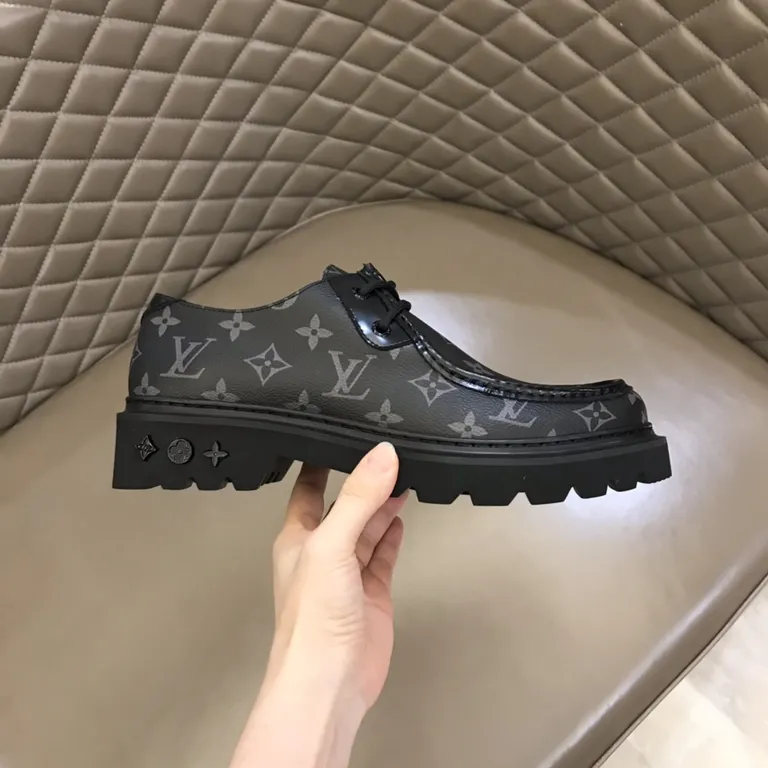 Louis Vuitton Shoe 